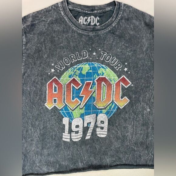 ACDC Crop World Tour 1979 Retro Graphic Women Small Gray Acid Wash Music - Picture 2 of 5